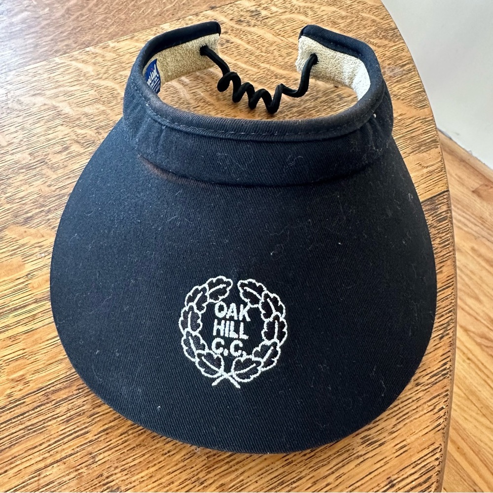 Oat Hill Country Club adjustable golf visor, Dark blue, new condition!